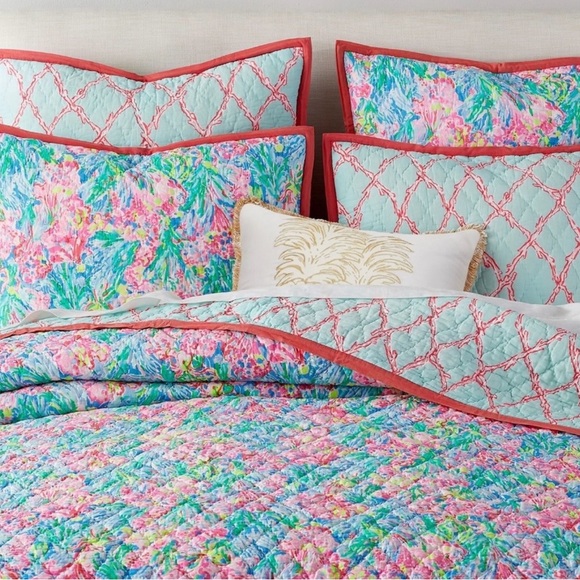 Lilly Pulitzer for Pottery Barn King size Duvet Cover - Picture 3 of 4